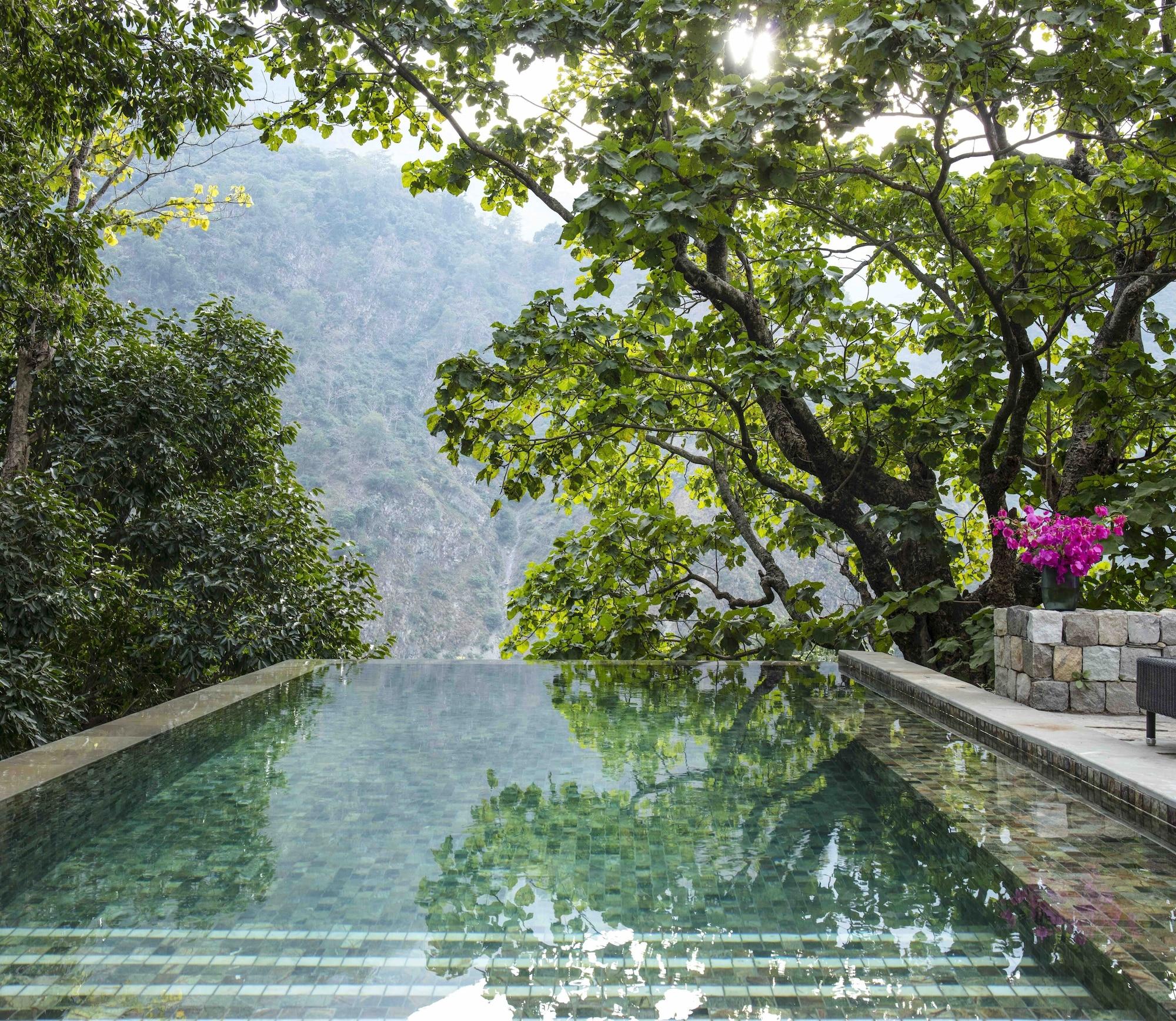 Taj Rishikesh Resort And Spa Дехрадун Экстерьер фото